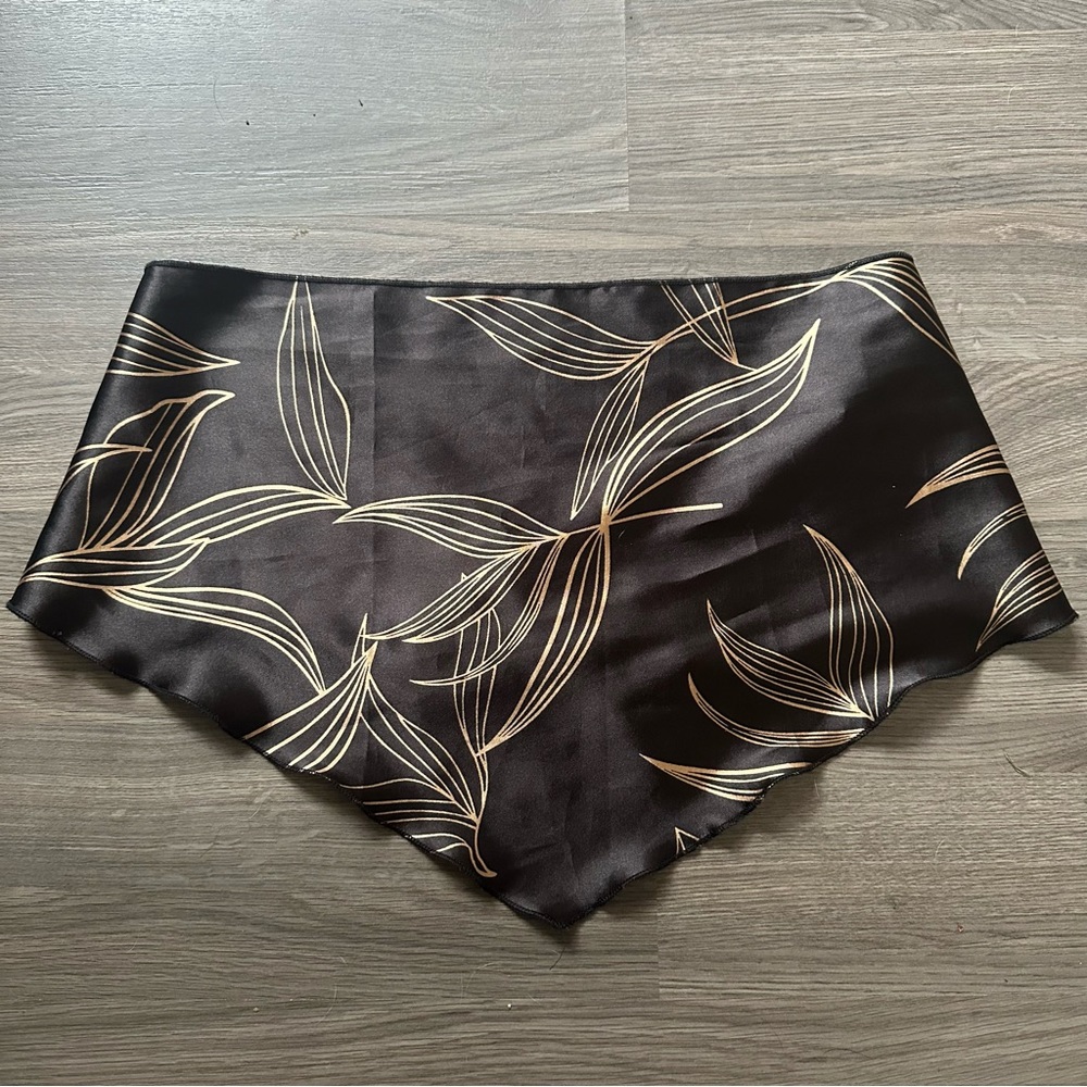 cropped bandana top